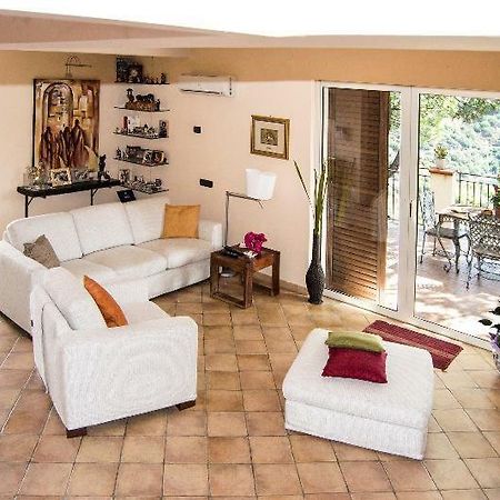 Casa Vacanze Gallodoro Letojanni Exteriér fotografie